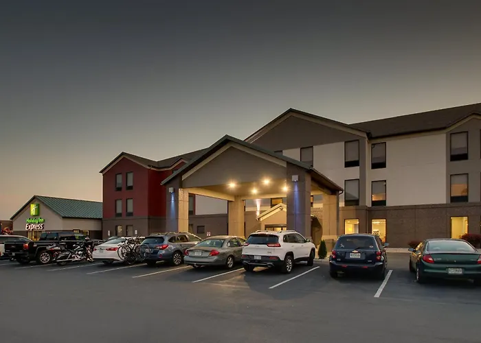 Holiday Inn Express Hotel & Suites Lebanon By Ihg