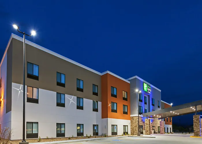 Perryton Hotels