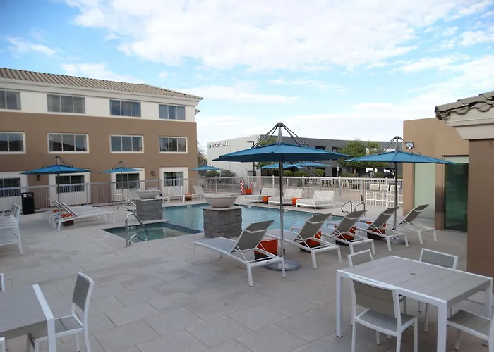 Scottsdale City Center Hotels