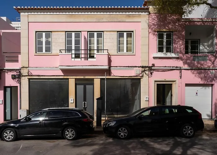 Alameda Guesthouse by Boutique Taipas Garagem para motos
