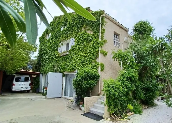Bed and Breakfast Chambre D Hote Avec Piscine à Agde