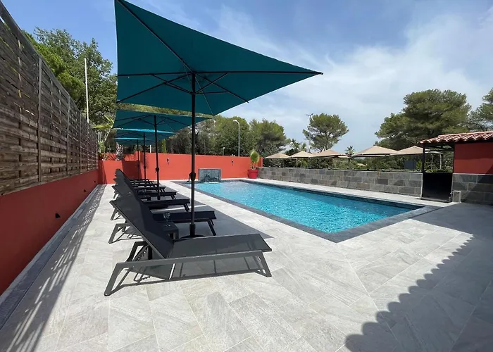 Mouans-Sartoux Hotels