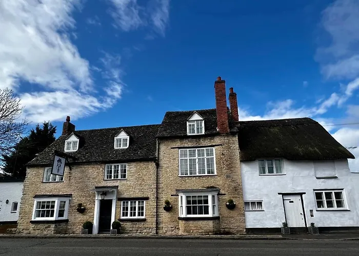 Shipston-on-Stour Hotels