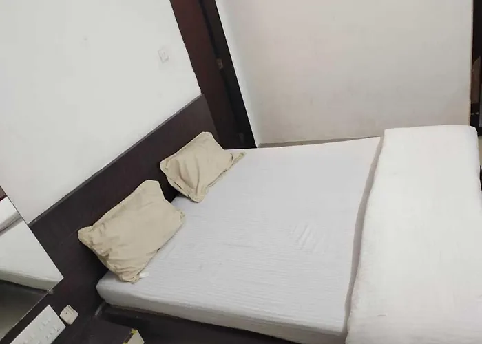 Flagship Hotel Madhuban