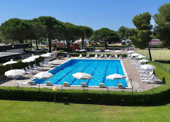Isa-Residence With Swimming-Pool In Marina D Bibbona At Only 300 M From The Beach Marina Di Bibbona