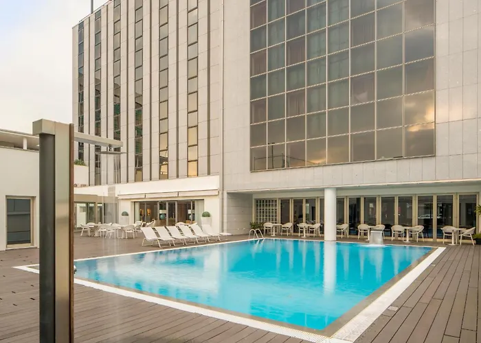 Nh Coimbra Dona Ines Hotel