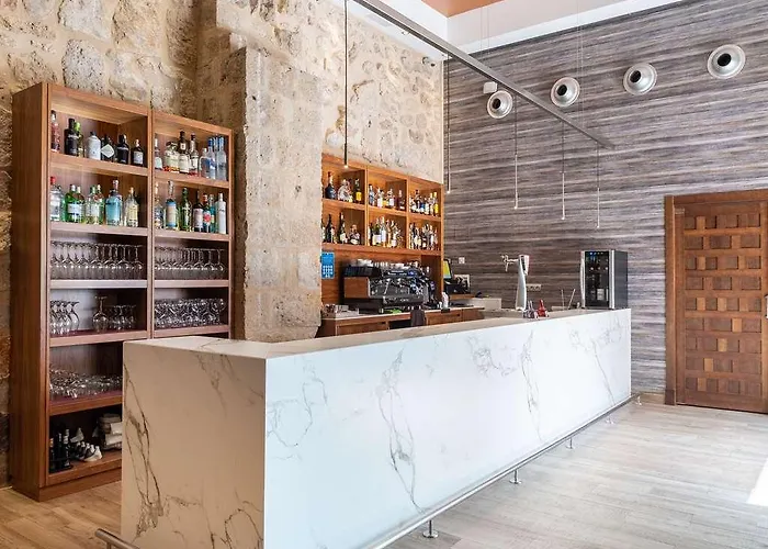 Hoteles en San Bernardo (Valladolid)