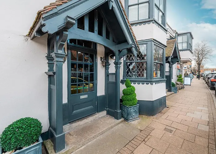 Epping Hotels