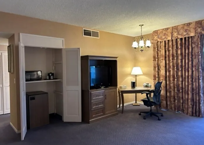 Piccadilly Inn Airport Fresno