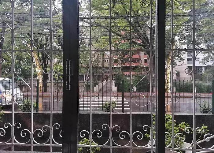 Friburgo Inn - Quarto Em Apartamento Compartilhado No Centro De Friburgo