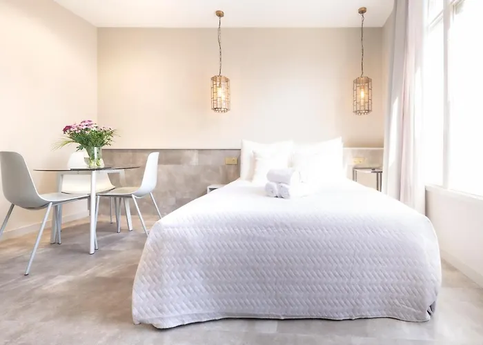Newly Build Utopia City Penthouse 7-Minutes From Rotterdam Cs App3 Schiedam