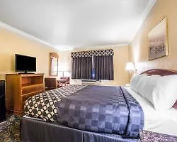 Surestay Hotel By Best Western Fontana