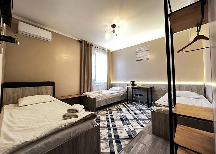 Hotels in Osch