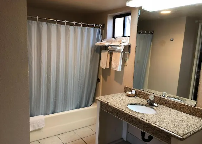San Jacinto Hotels