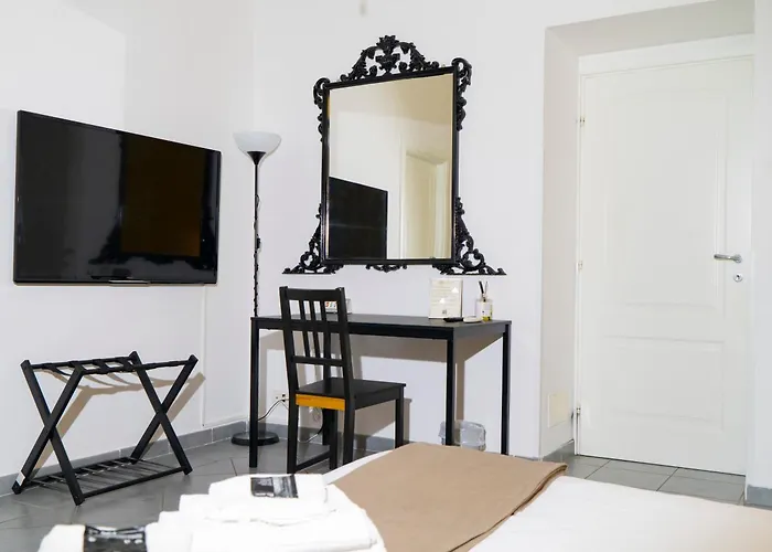 Salotto Piramide Bed and Breakfast Rome