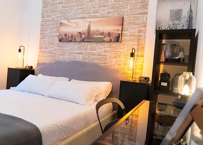 Salotto Piramide Bed and Breakfast Rome