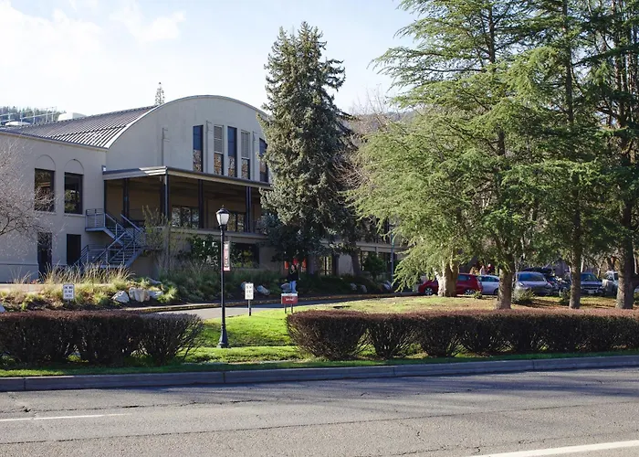 Prospero'S Flagship Inn Ashland