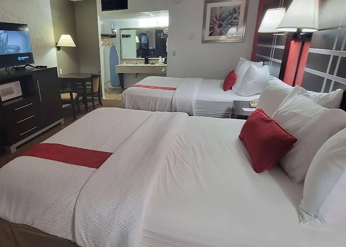 Ramada By Wyndham Mountain Home