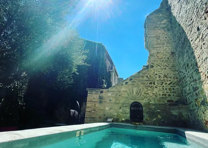 Hotel La Vieille Demeure à Torreilles
