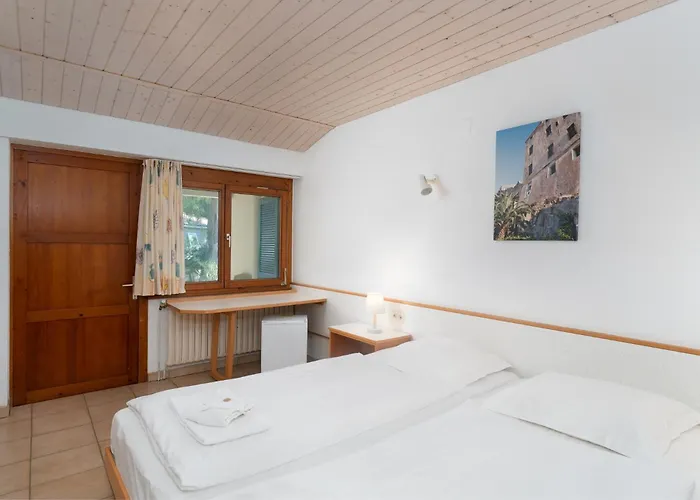 Feriendorf Zum Stoerrischen Esel Calvi 