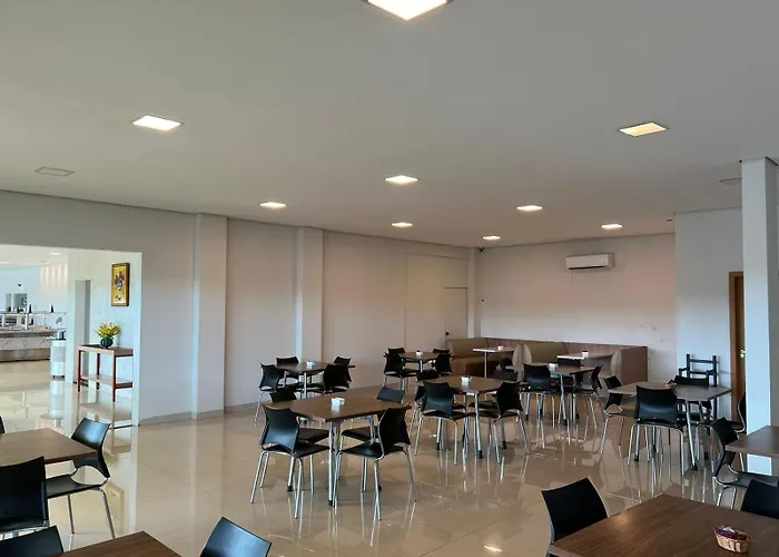 Hotel Petroshop Palmas 
