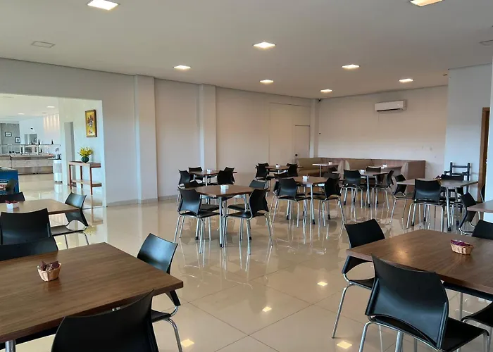 Hotel Petroshop Palmas 