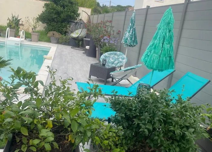 L'Hacienda, Haut De Villa , Une Chambre Avec Salle De Bain Et Toilettes Wc Privative