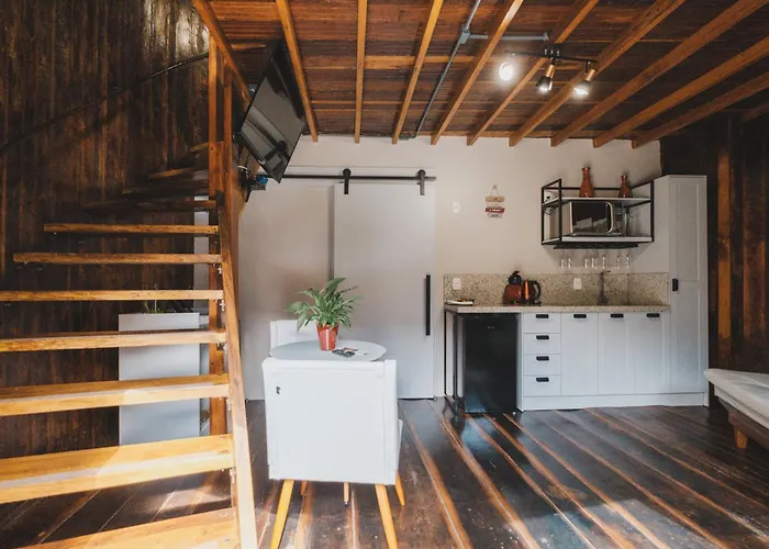 Villa Vinicolla Hospedagem Conceito, junto à Vinícola Casa Postal Bento Gonçalves