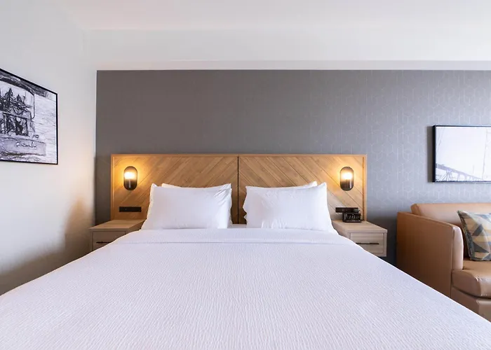 Dartmouth Hotels