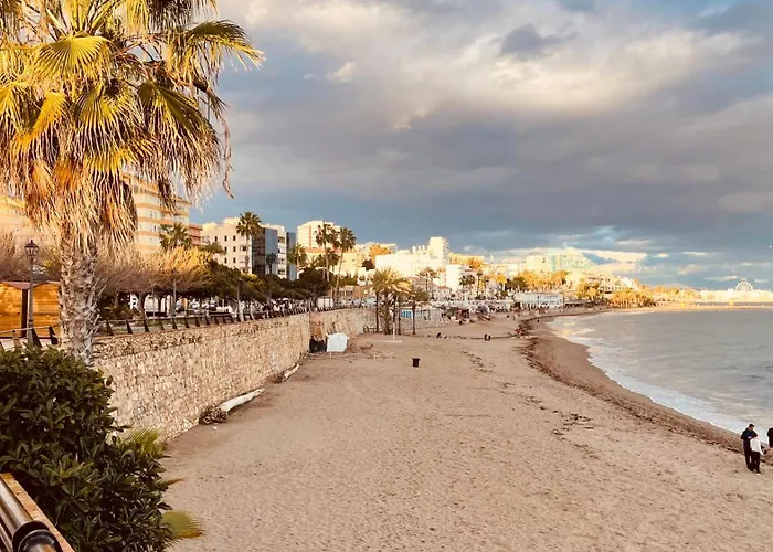 Benalmadena ,apartamento-Estudio primera Línea de Playa