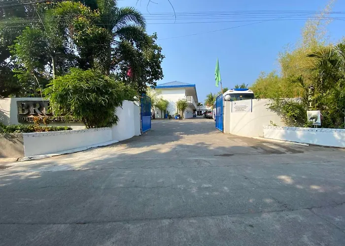 Brizo Hotel And Beach Resort Bataan