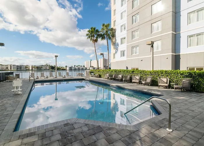 Homewood Suites Miami Airport/Blue Lagoon