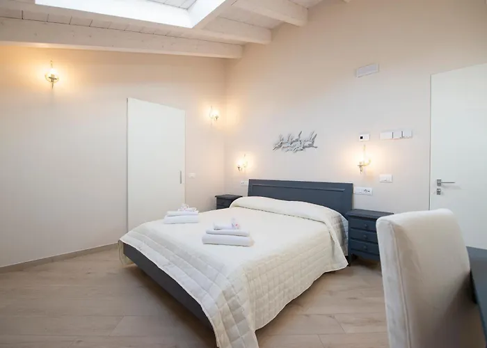 Villino Aliboni - Camere a 2 passi dal mare Marina Di Carrara