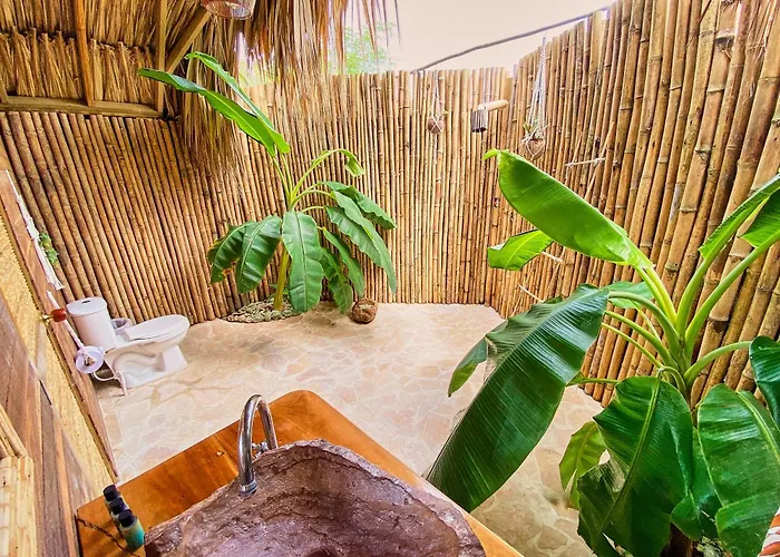 Hotels in Isla Mucura