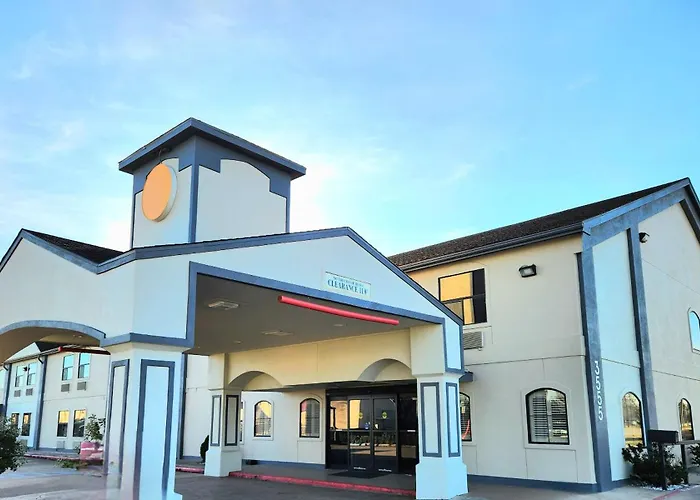 Days Inn By Wyndham Rosenberg