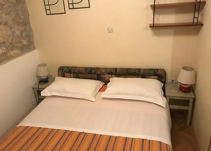 Anthea Rooms