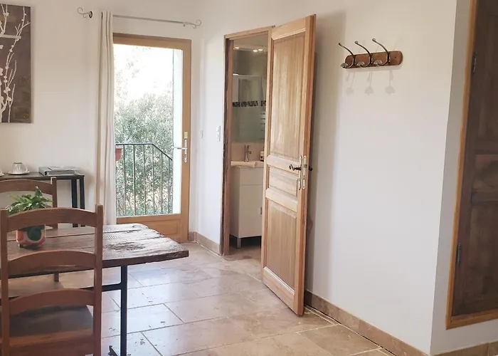 Les Lauriers chambre indépendante avec terrasse privée Moustiers-Sainte-Marie