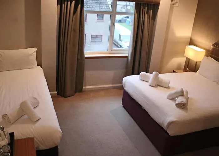 Tarbert (Argyll and Bute) Hotels