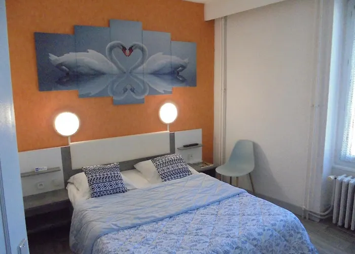 Montlucon Hotels