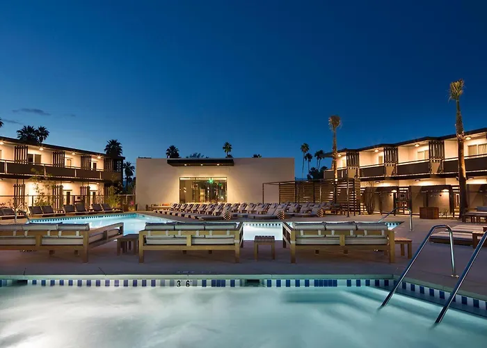 V Capri Palm Springs, A Dolce By Wyndham Hotel