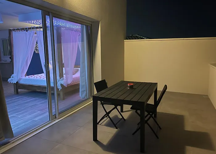 La Paillote Exotique Spa Beaucaire 