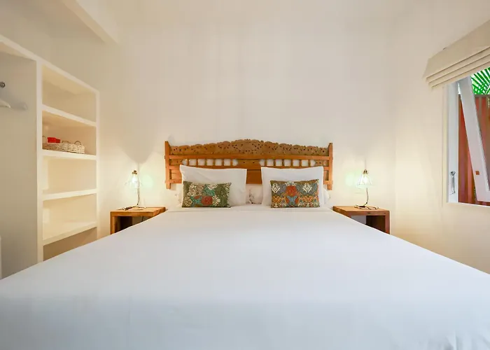 Uluwatu (Bali) Hotels