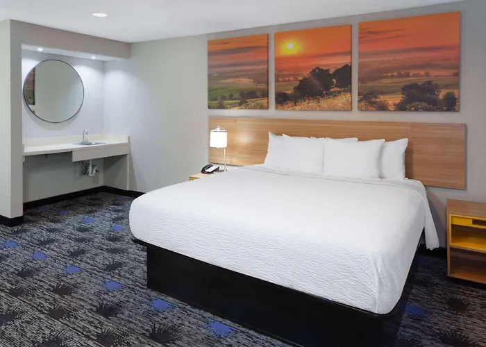 Days Inn By Wyndham Wooster