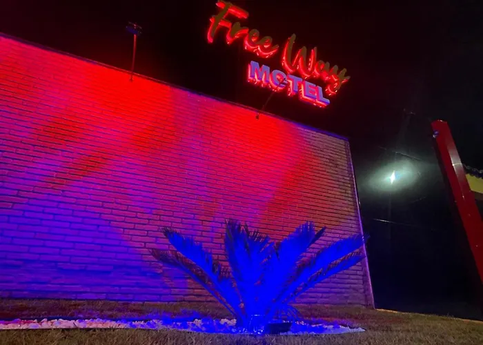 Free Way Motel Poços de Caldas