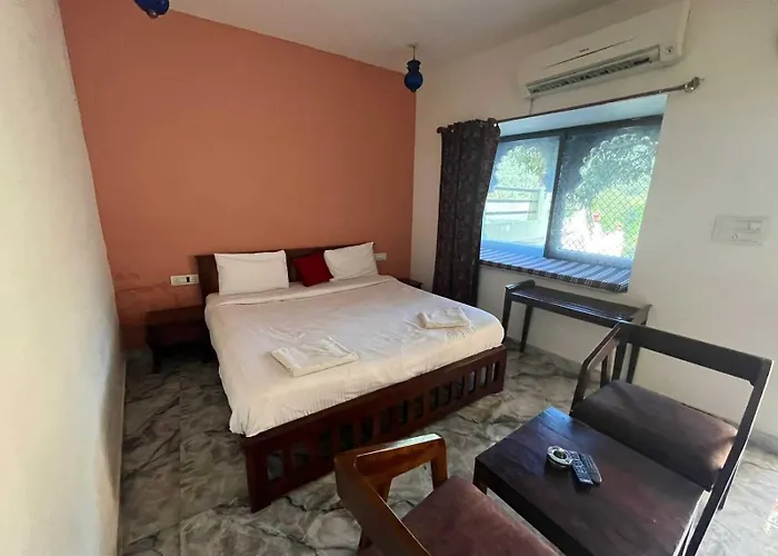 Hotel O Royal Prince