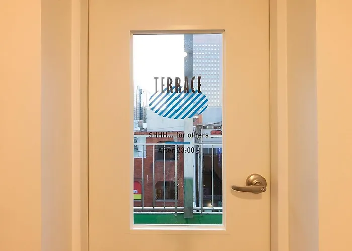 One Minute Guesthouse