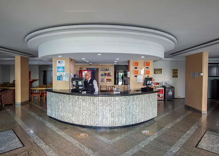 Hotel Golden Park Curitiba By Nacional Inn