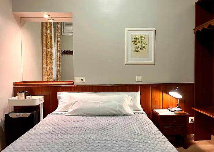 Hostal La Vera Madri