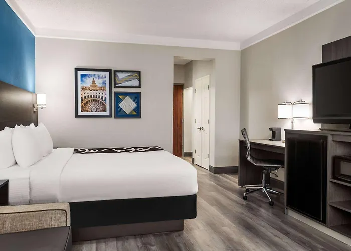 La Quinta By Wyndham Round Rock North Hotel
