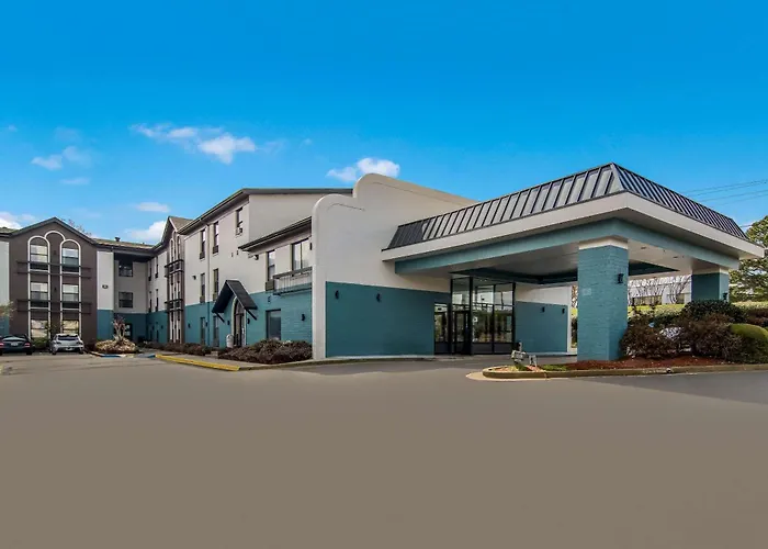 Quality Inn Marietta Near Dobbins Arb